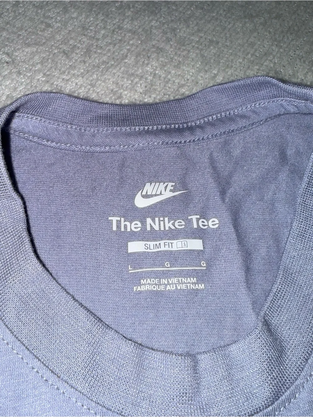 Nike The Nike Tee Slim Fit T-Shirt - Light Lavender